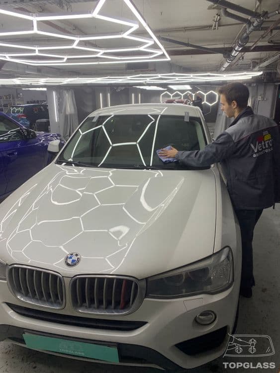 Замена лобового стекла BMW X4